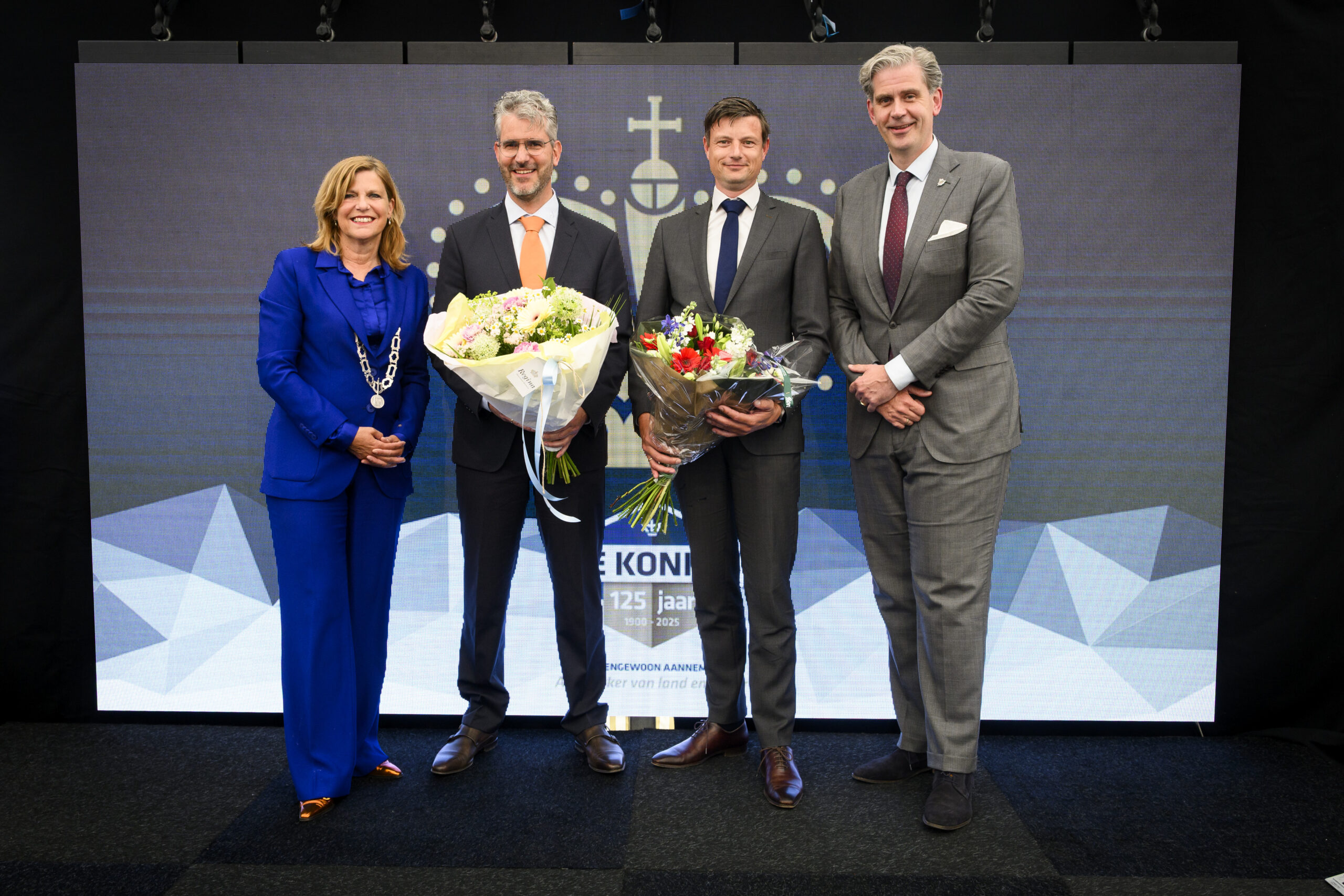 Featured image for “De Koning Holding ontvangt als eerste Papendrechtse bedrijf het Predicaat Koninklijk”